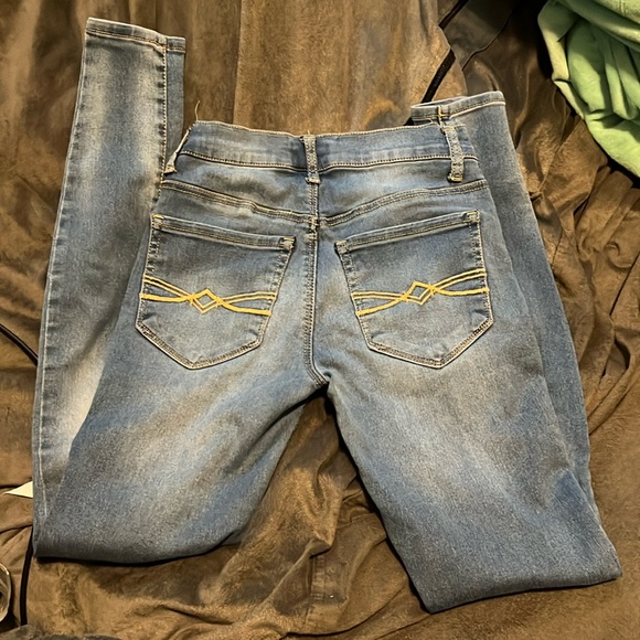 Mudd Jegging Fit Skinny Jeans - Picture 6 of 9